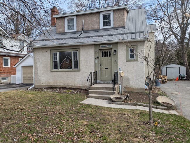 Photo du bâtiment - 281 Dufferin Ave