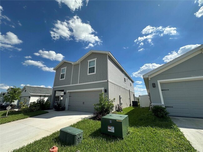 Building Photo - 2223 Orchid Dr