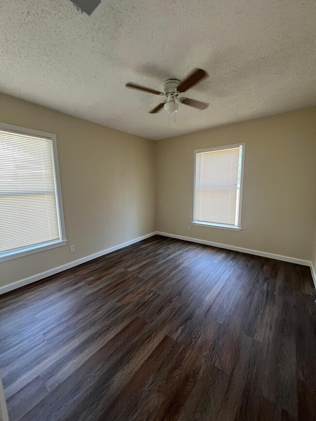 Building Photo - 1108 Williamson Dr