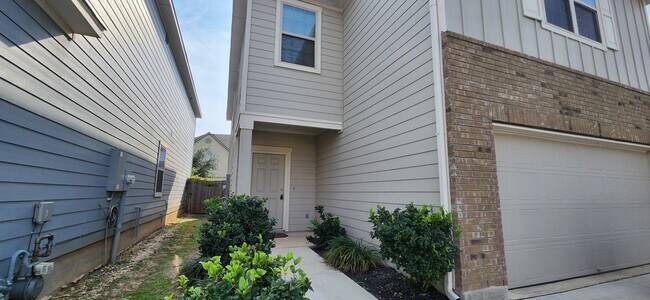 Building Photo - CYPRESS TRAILS OFF PRUE RD - 4-bedroom rental home!