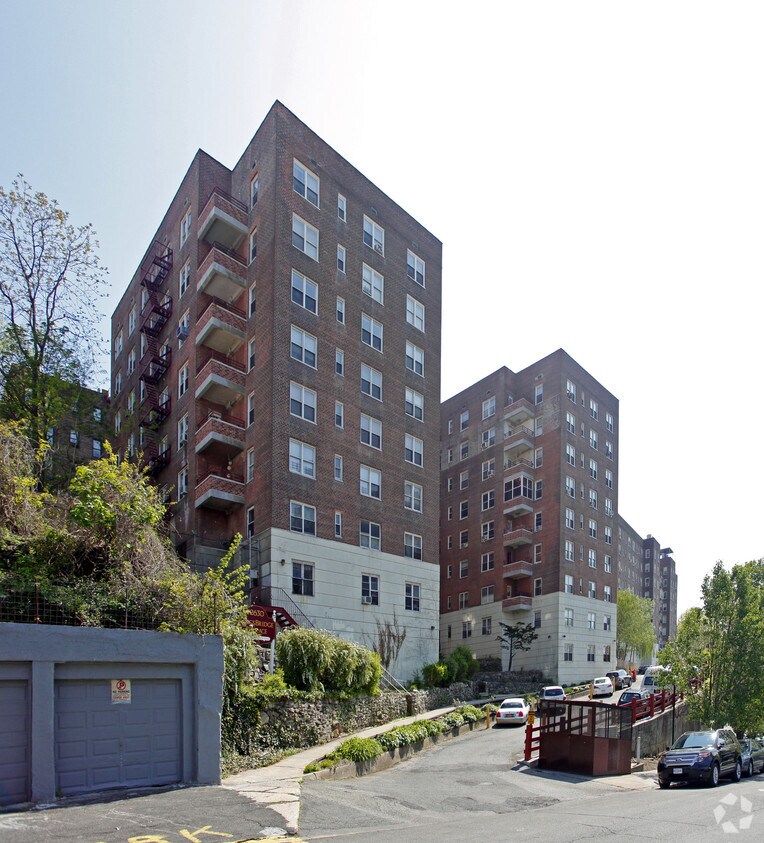 2630 Kingsbridge Ter, Bronx, NY 10463 Apartments in Bronx, NY