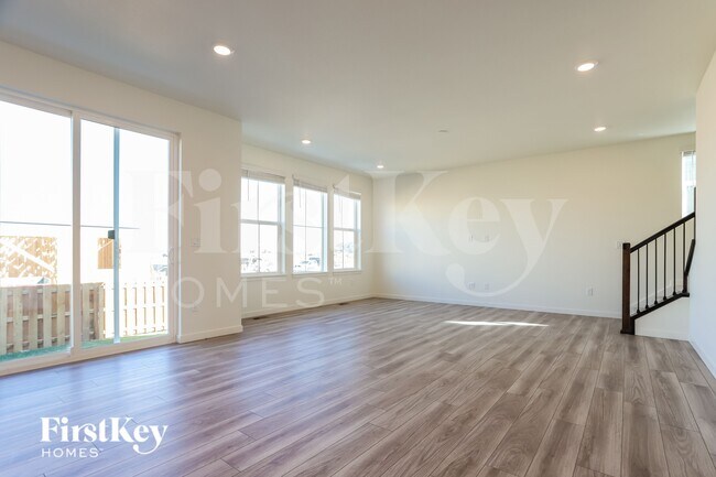 Foto del edificio - 13169 E 110th Ave.