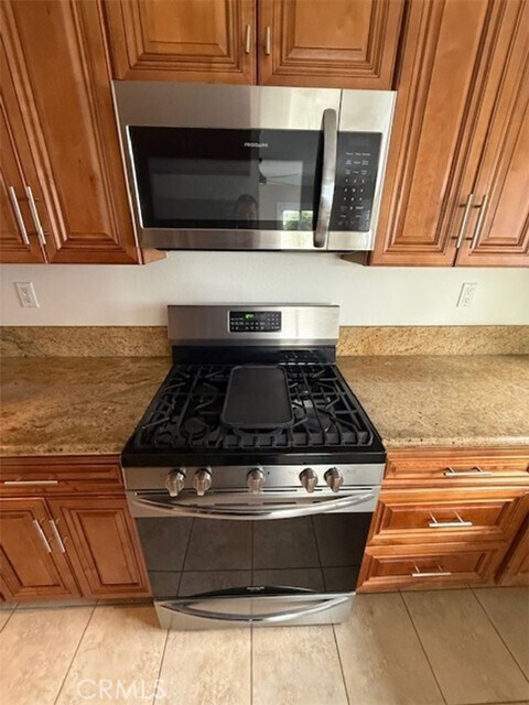 Foto del edificio - 5943 E Adderley Dr