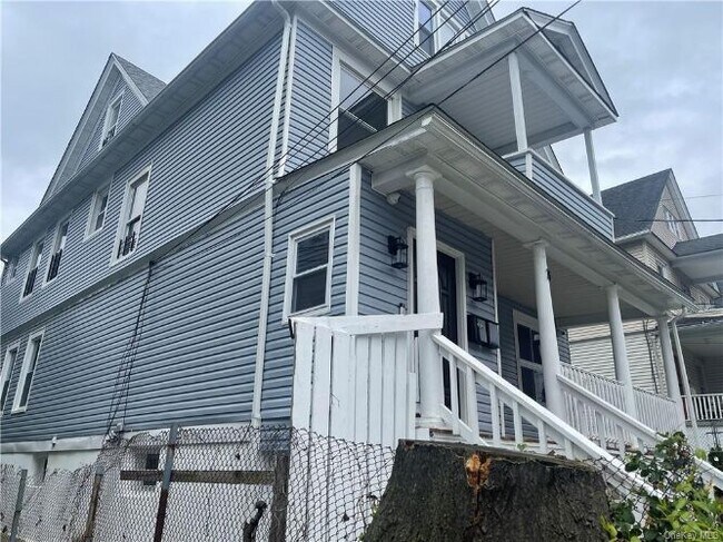 Building Photo - 16 Odell Ave