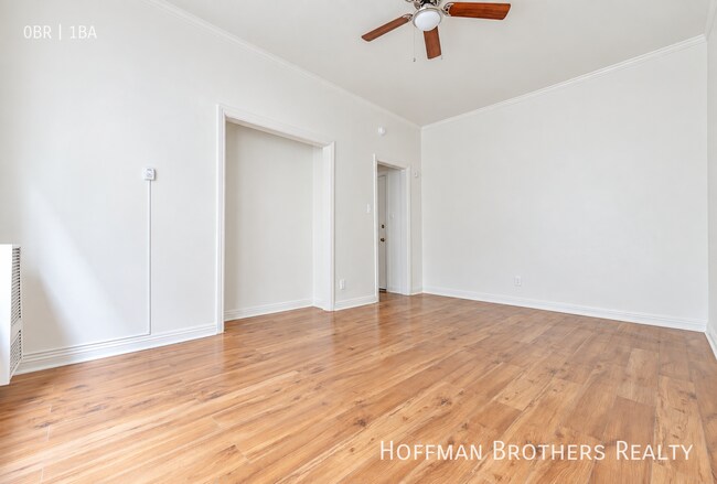 Building Photo - 404 N Coronado St