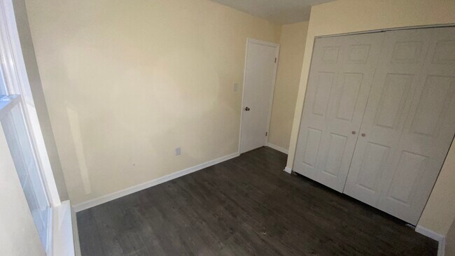 Building Photo - 25174 Tralee Ct