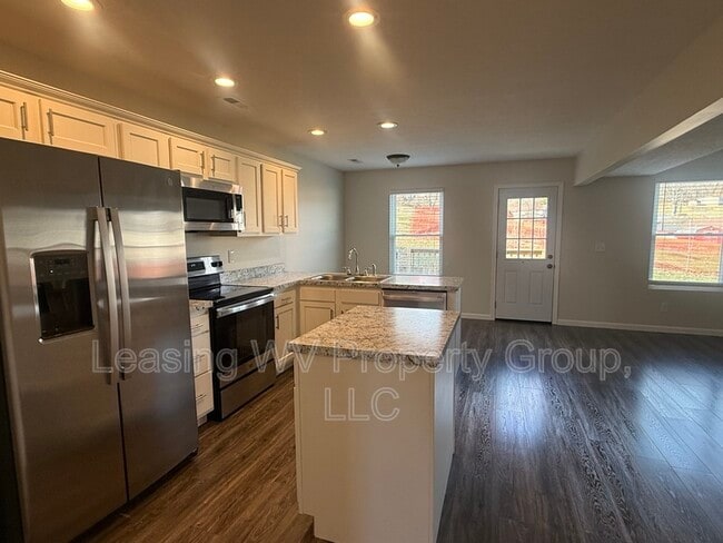 Building Photo - 46 Christian Ct