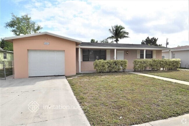 Building Photo - 2231 SW 67th Way