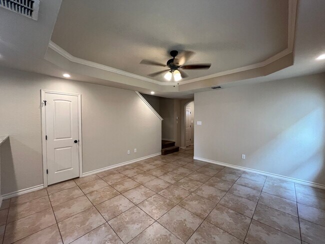 Foto del edificio - 6862 Lakeview Dr.