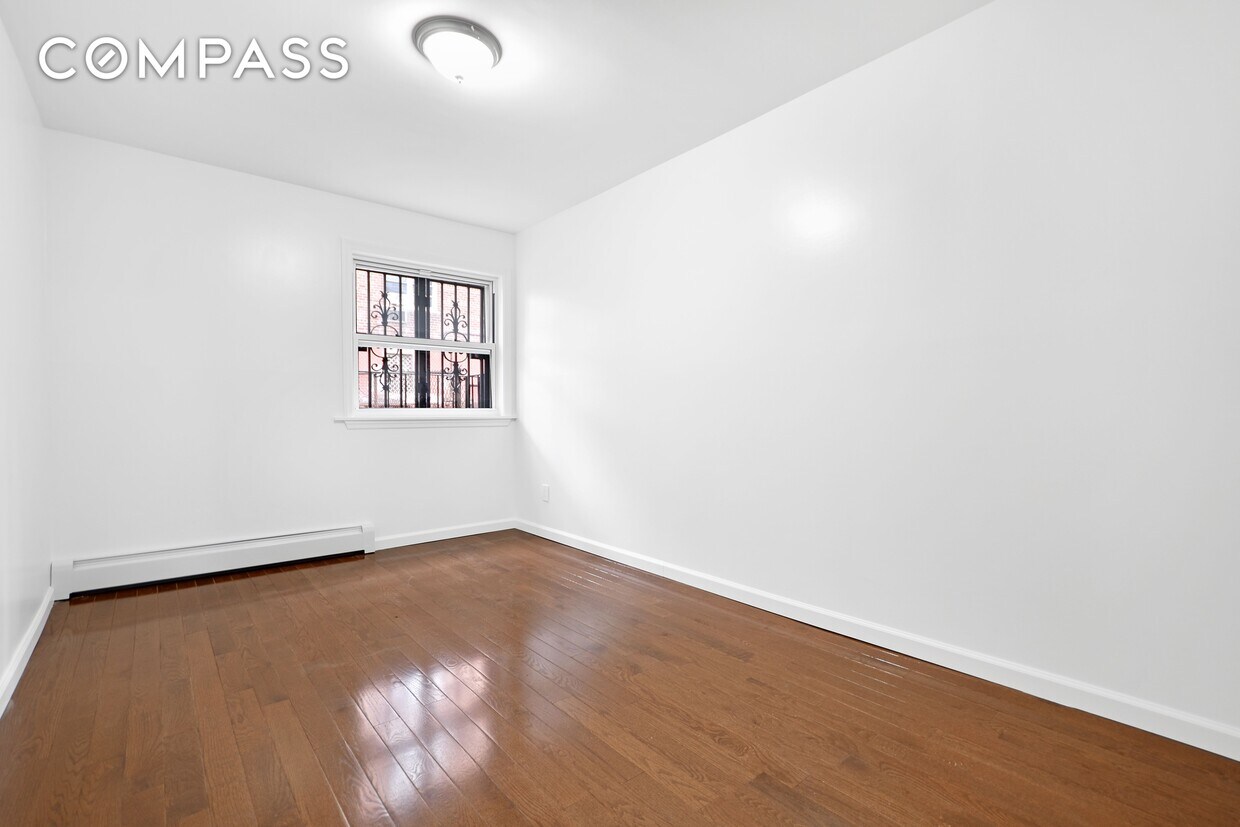 4140 77th St, Queens, NY 11373 Townhome Rentals in Queens NY