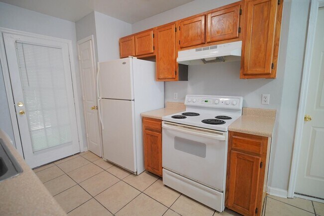 Building Photo - 2446 Talco Hills Dr