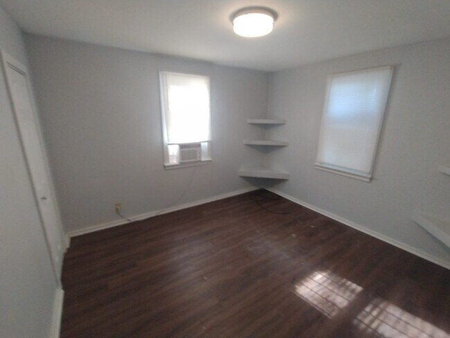 Foto del edificio - 1340 Ida St