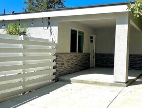 Building Photo - 6554 Kinlock Ave