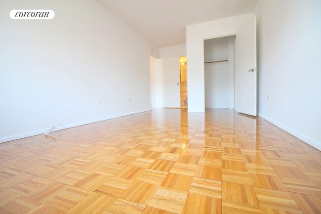 Building Photo - 225 Eighth Avenue 7G