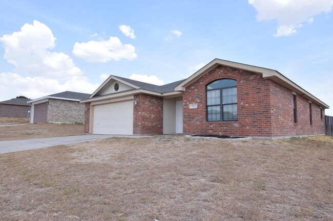 Building Photo - 1311 Marlee Cir