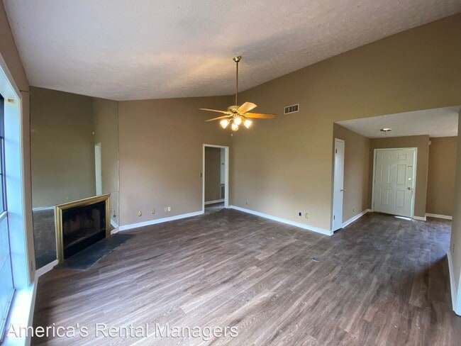 Building Photo - 3 br, 2 bath House - 106 Blushing Groom St