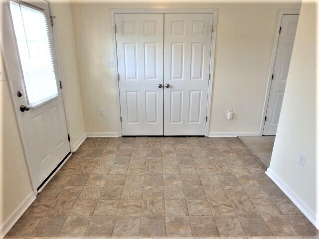 Building Photo - 103 Wolf Creek Lane