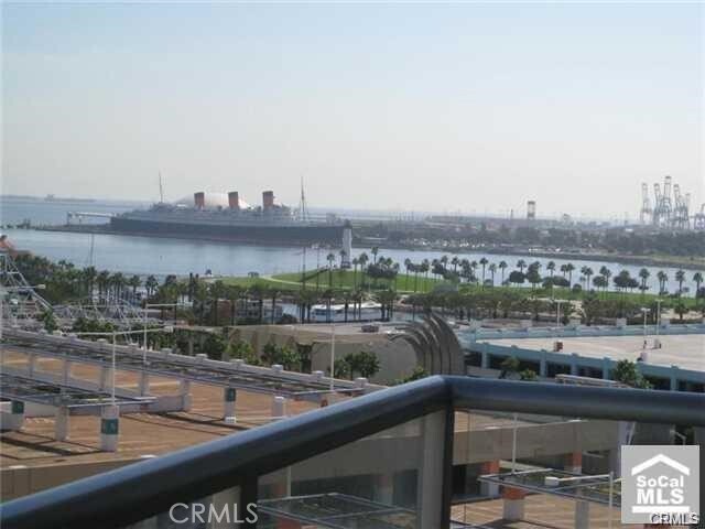 Foto del edificio - 411 W Seaside Way