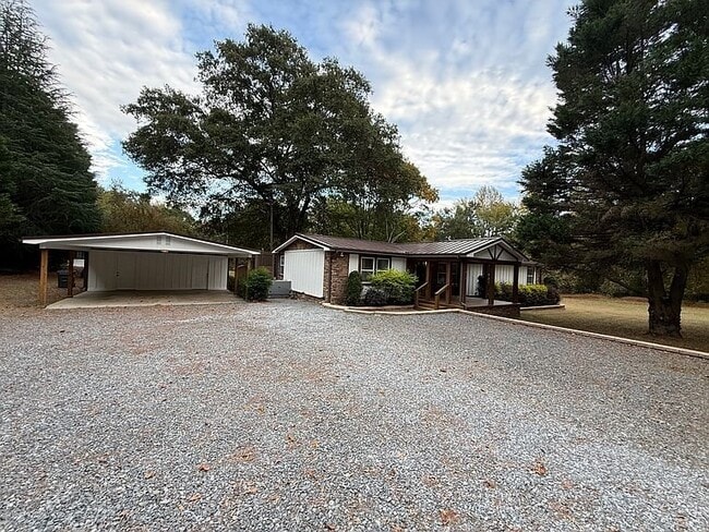 Building Photo - 11654 Harrisburg Rd