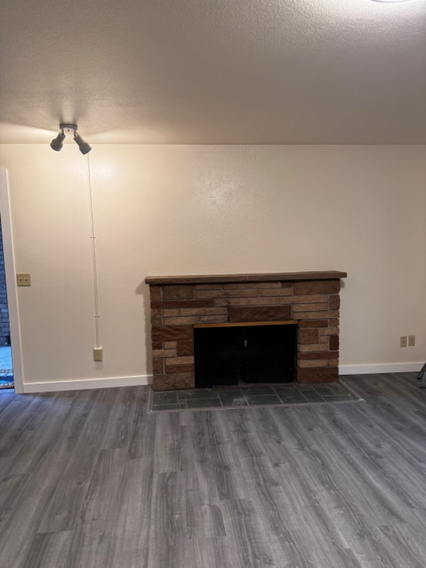Building Photo - 2312 N 134th St