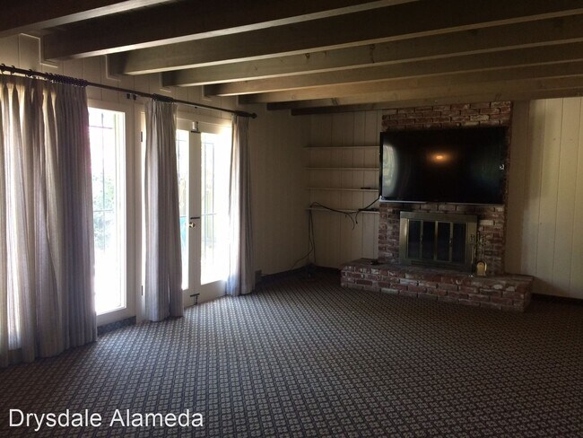 Foto del edificio - 3 br, 2 bath House - 3201 Monte Vista Ave