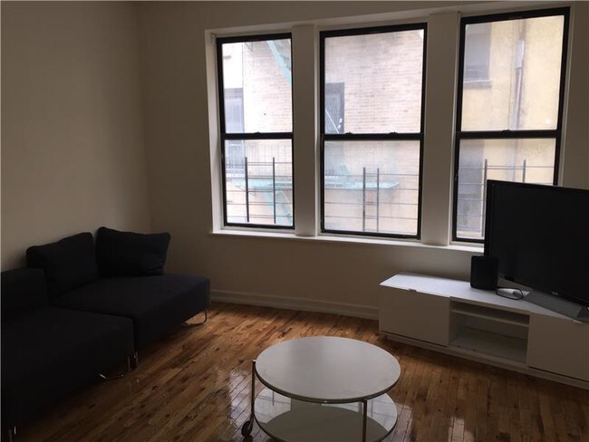 Building Photo - 1086 Saint Nicholas Ave