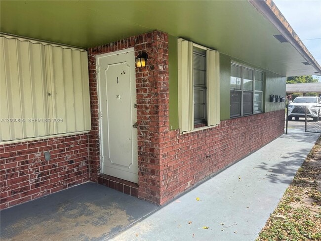 Building Photo - 6301 SW 27th St