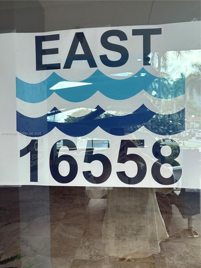 Foto del edificio - 16558 NE 26th Ave