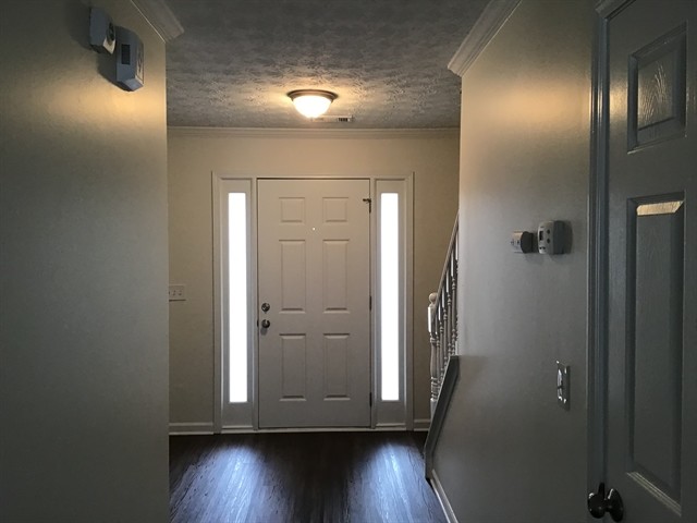 Building Photo - 950 Swan Ridge Court