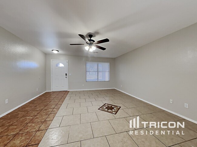 Building Photo - 8554 E Kiva Ave
