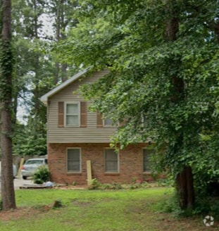 Building Photo - 737 Swamp Creek Dr
