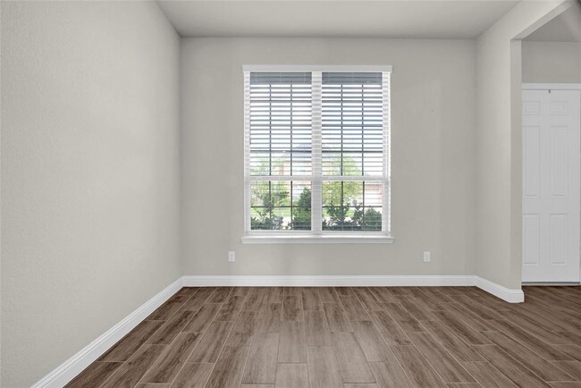 Foto del edificio - 6019 Marsh Lk Ct