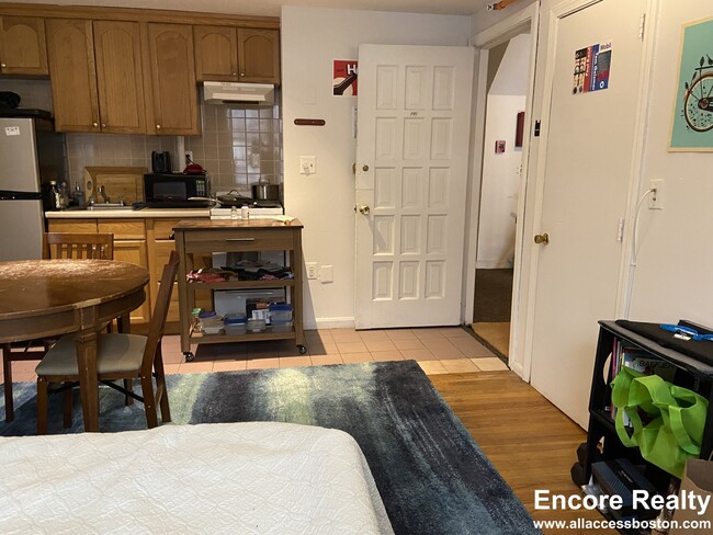 Building Photo - 61 S Huntington Ave