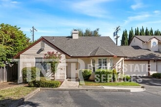 Building Photo - 3863 Olivebranch Ln