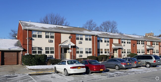 Building Photo - 160 N Centre Ave