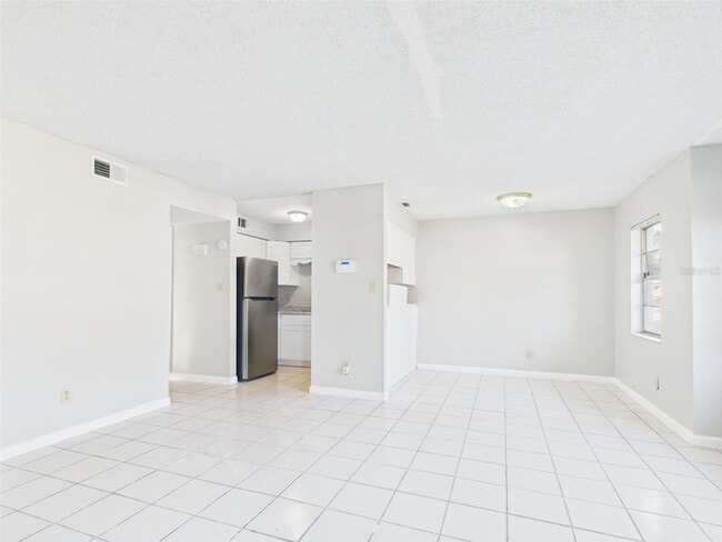 Building Photo - 2121 S San Gully Rd