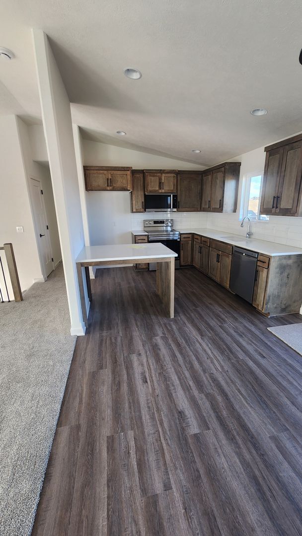 Building Photo - Brand New Construction - Popular Elkhorn Location!!