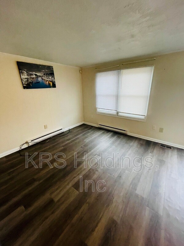 Foto del edificio - 524 Chisholm Ln