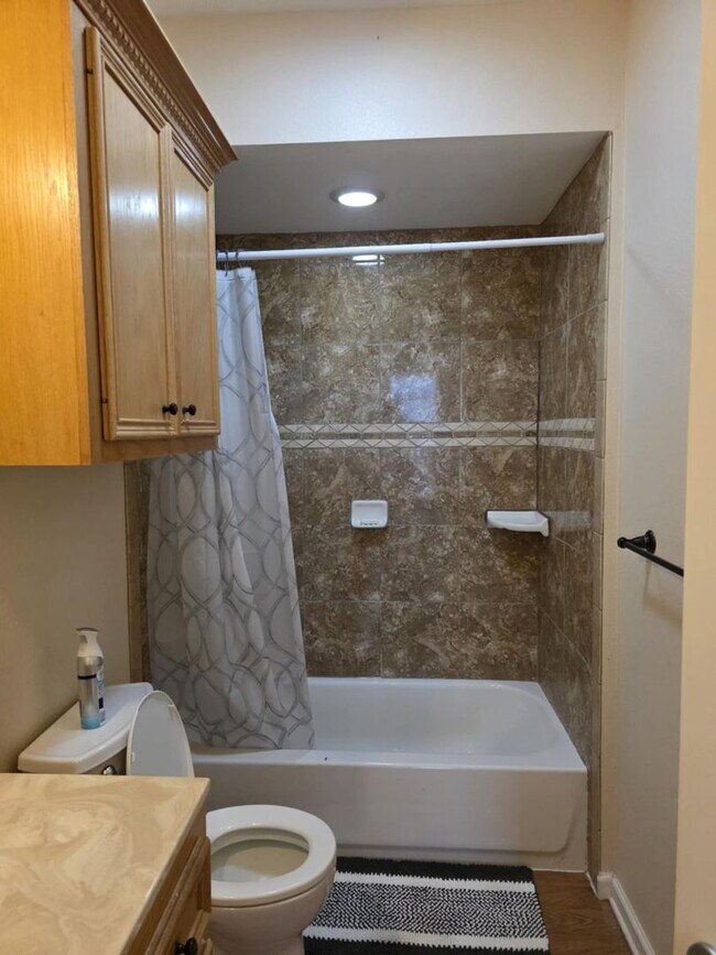 Foto del edificio - Cozy 2-Bedroom Home in Orange Grove!
