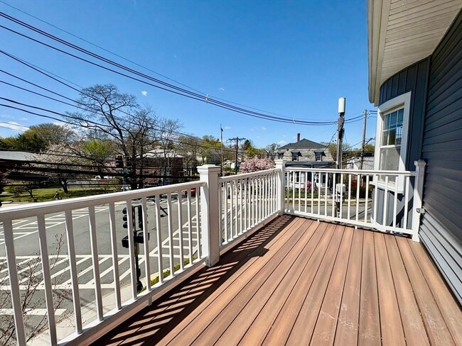 Building Photo - 159 Parsons St