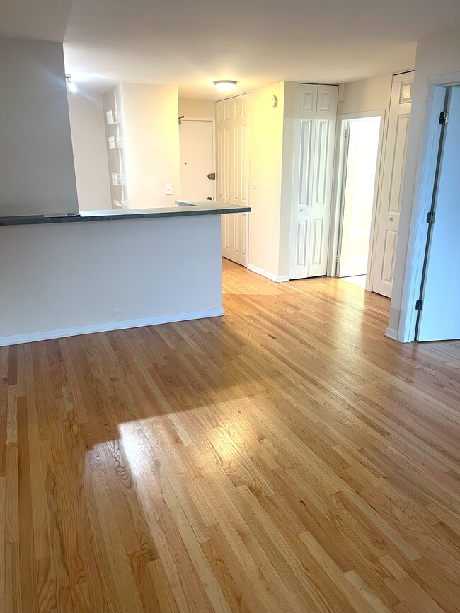 Building Photo - 4250 N Marine Dr