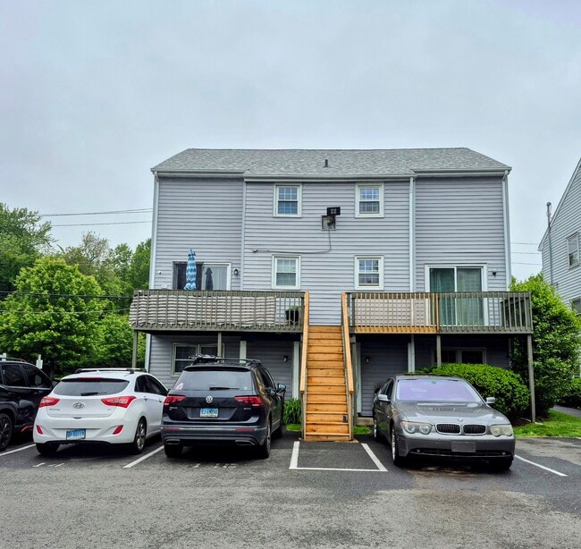 Building Photo - 14 Scuppo Rd