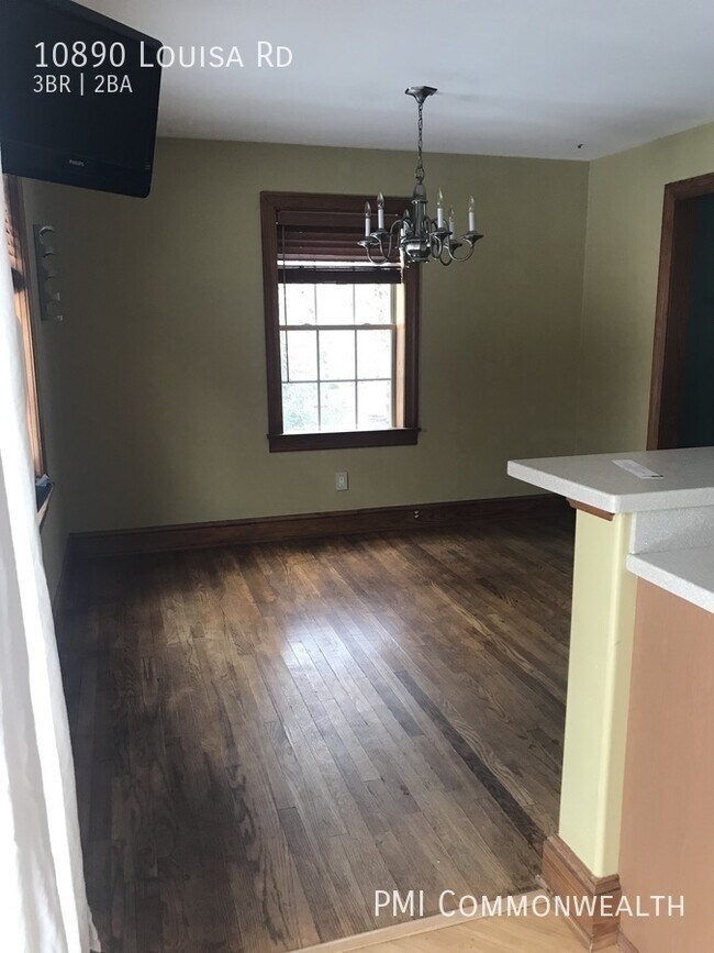 Foto del edificio - 3 Bed / 2 Bath Single Family (Available 8/...