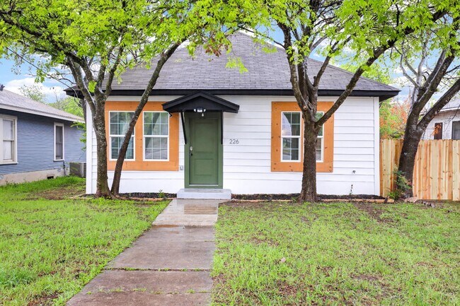 Foto del edificio - 226 Porter St