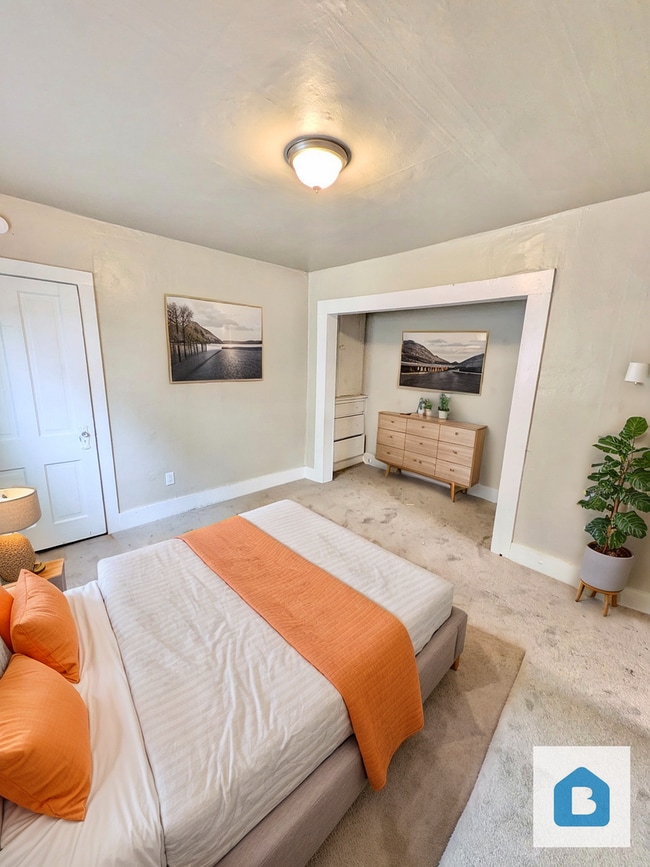 Foto del edificio - 1833 E 3rd St