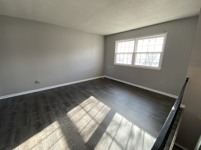 Building Photo - 3408 Easton Blvd