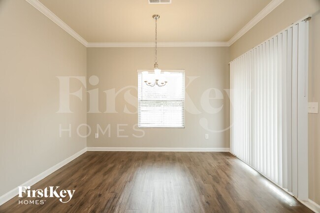 Foto del edificio - 5021 Bella Ct