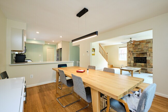 Foto del edificio - 1318 Perry St NE