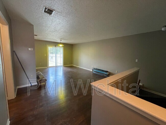 Foto del edificio - 1808 N Doreen St