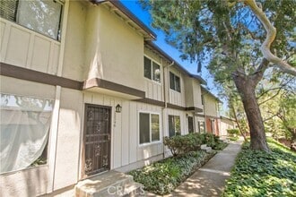 Building Photo - 28546 Bearhaven Ct